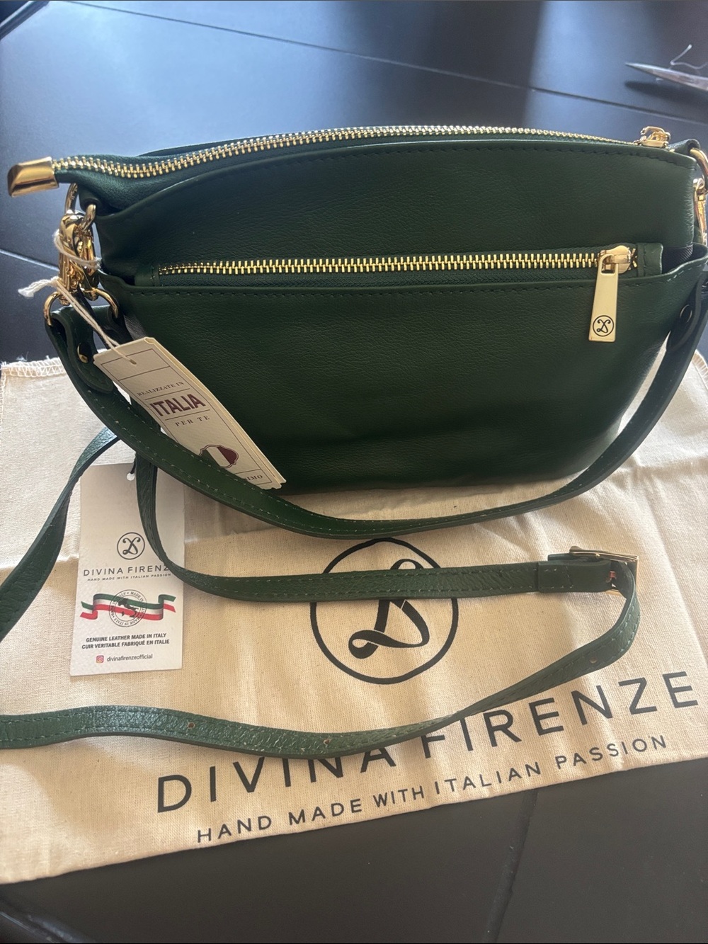 Divina Firenze Emerald Green Leather Crossbody Bag